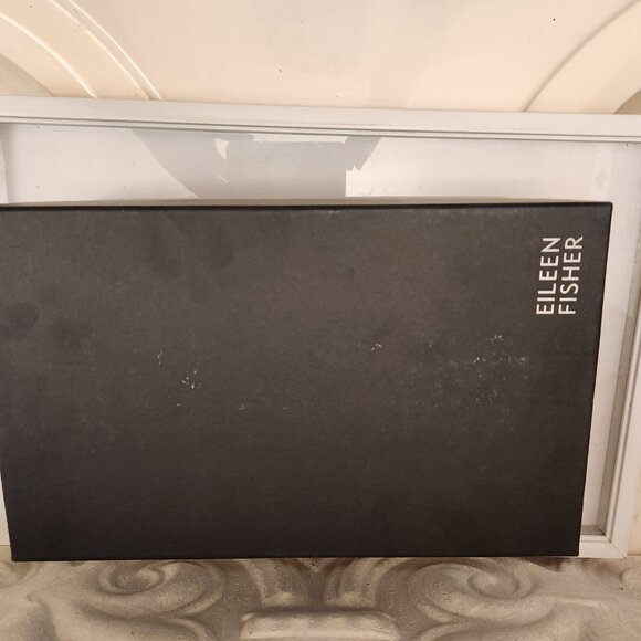 Eileen Fisher Black Leather "Kyra" Block Heeled Sandals. NIB. Size: various - Picture 9 of 15